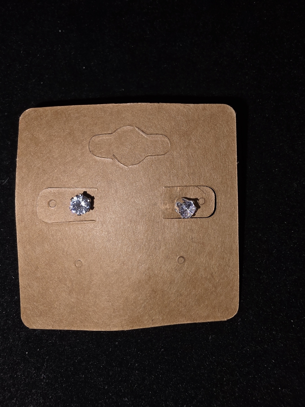 #338 Round Clear CZ Stone Stud Earrings. NWOT